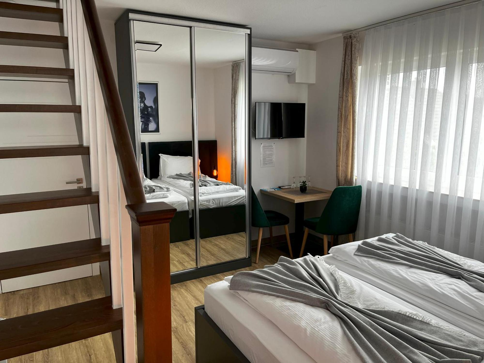 Haven Hotels - Hotel Dona Bergisch Gladbach Exterior foto