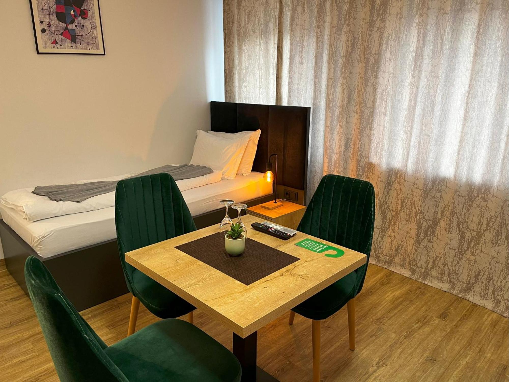 Haven Hotels - Hotel Dona Bergisch Gladbach Exterior foto
